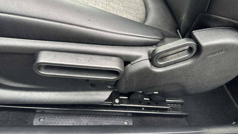 MINI Hatchback 135kW Cooper S Level 2 33kWh 3dr Auto Electric Hatchback